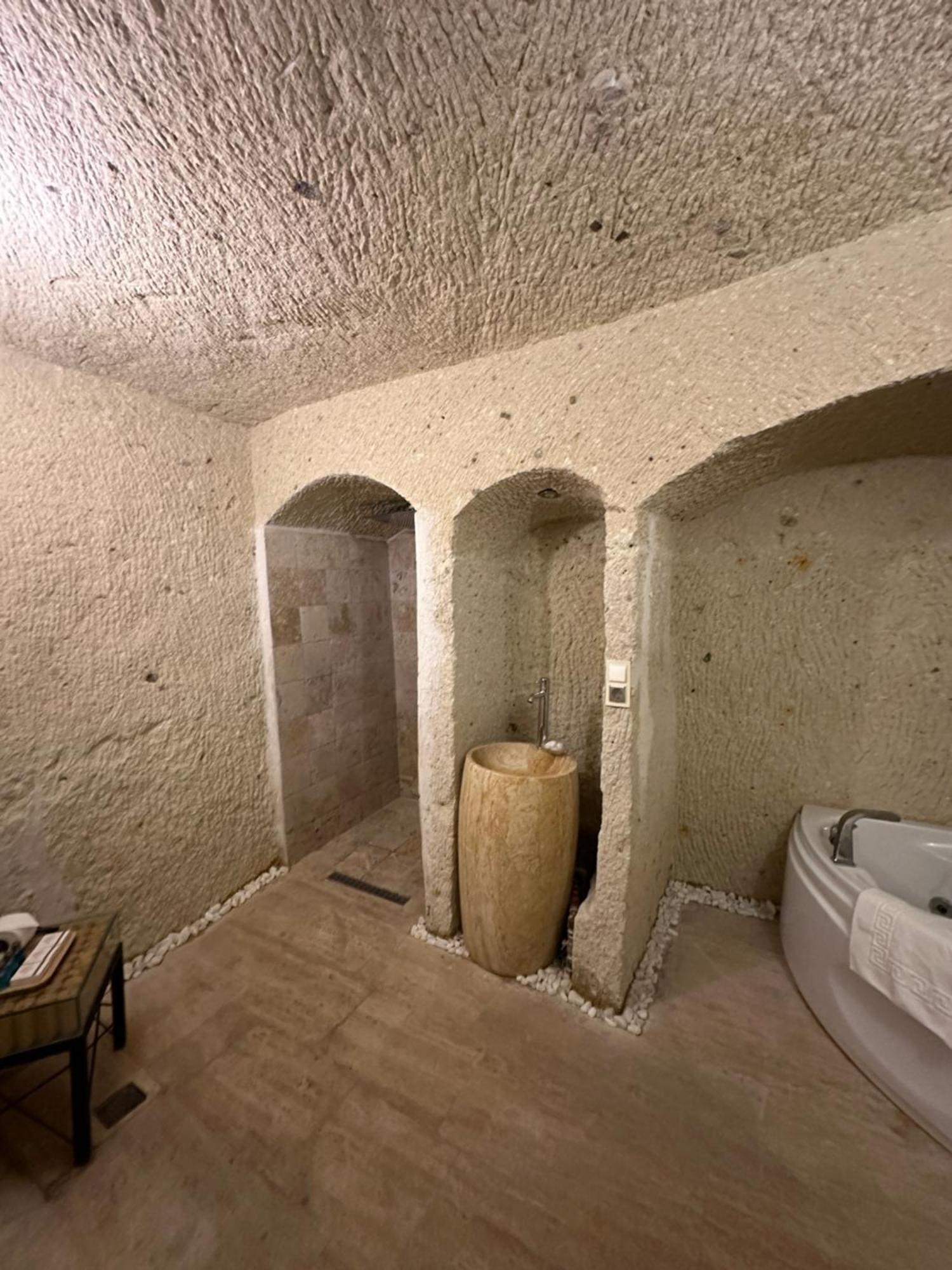 Ortahisar Cave Hotel Eksteriør billede