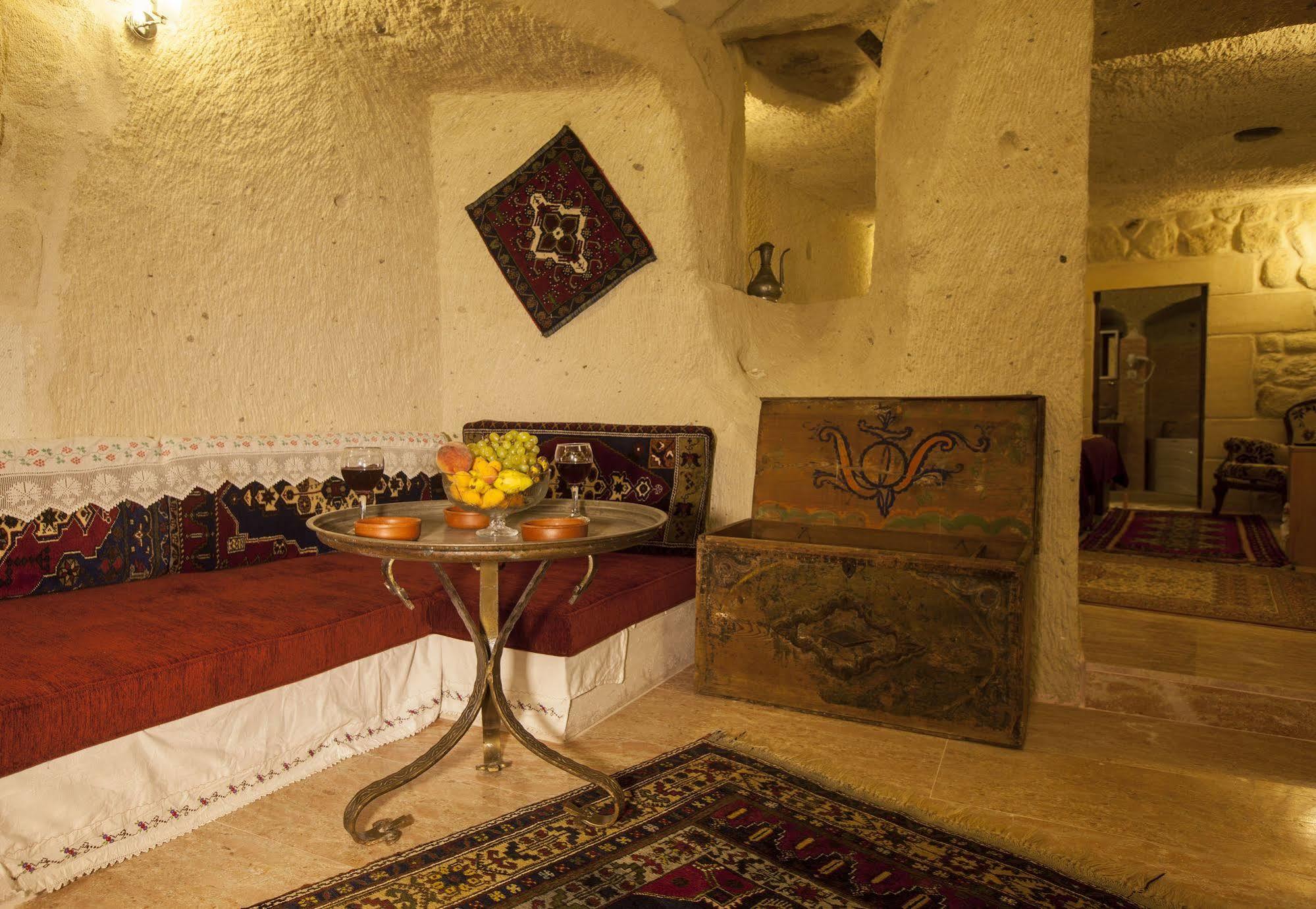Ortahisar Cave Hotel Eksteriør billede
